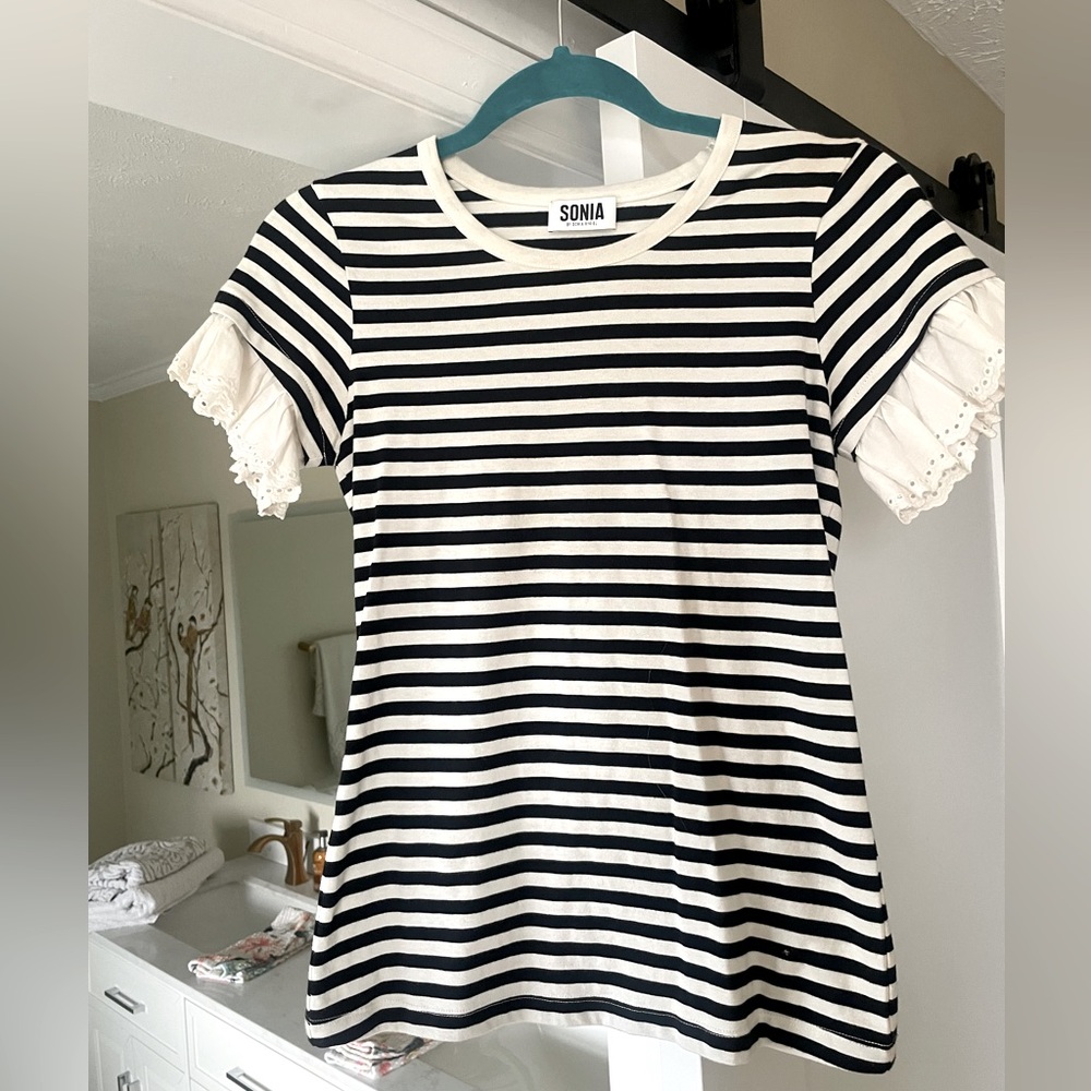 Sonia by Sonia Rykiel black and white striped fitted short sleeved top.